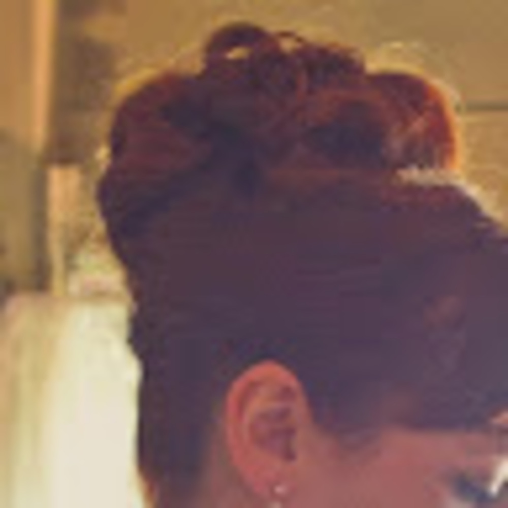 Meet your Posher, Ayla